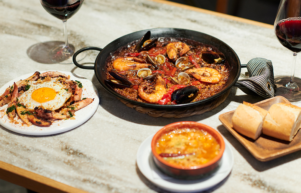 LA BODEGA – CUCHAREO